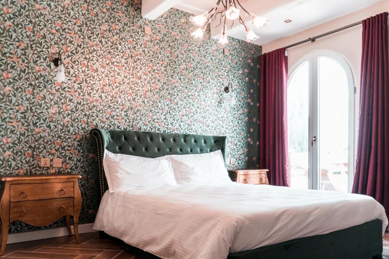 The Red Farm Relais & Spa Iklin Eksteriør billede