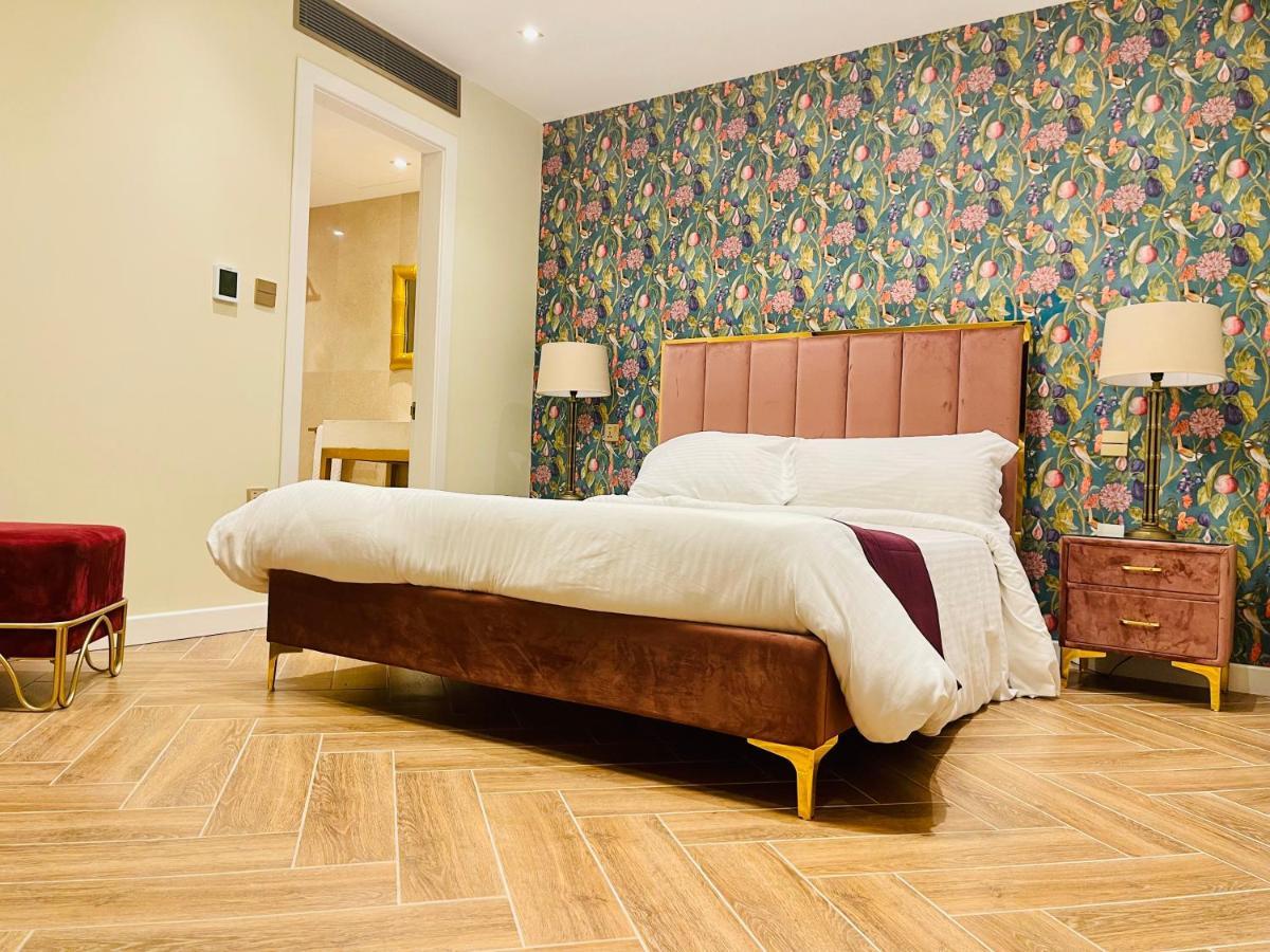 The Red Farm Relais & Spa Iklin Eksteriør billede